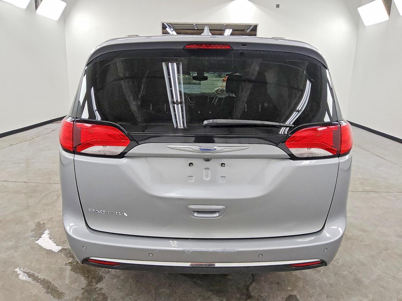 2C4RC1BG0HR747436 2017 CHRYSLER PACIFICA photo no. 6