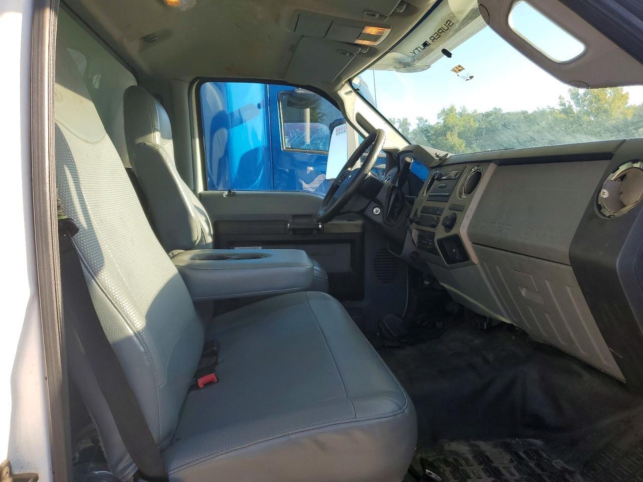 2019 FORD F650 SUPER DUTY BOX TRUCK — Фото 10 из 12
