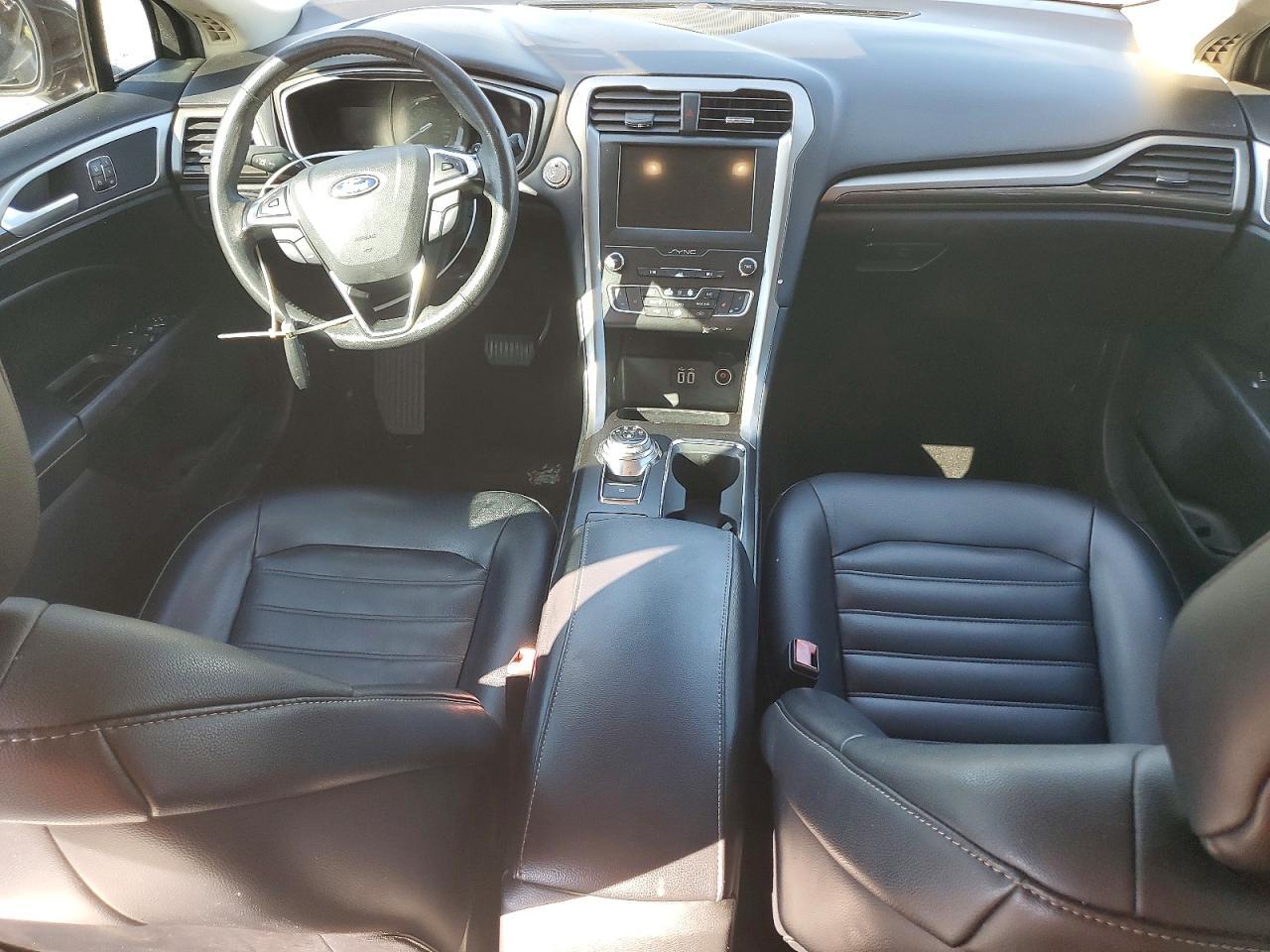 2019 FORD FUSION SEL — Фото 8 из 12