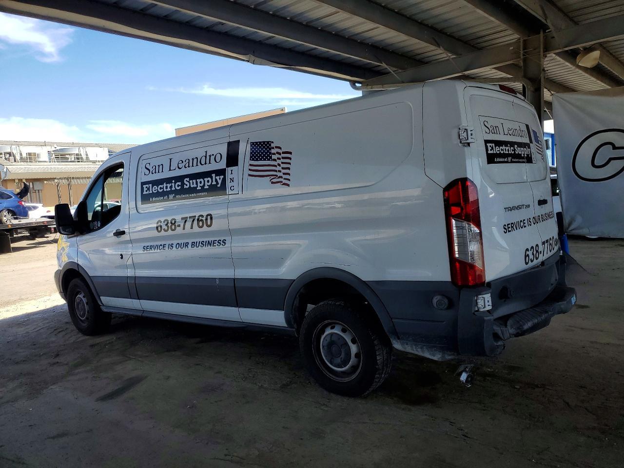 2016 FORD TRANSIT T-250 SRW LOW ROOF DELIVERY VAN — Фото 2 из 12