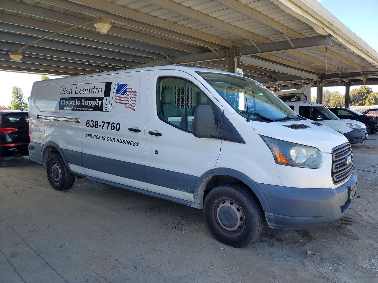 2016 FORD TRANSIT T-250 SRW LOW ROOF DELIVERY VAN — Фото 4 из 12