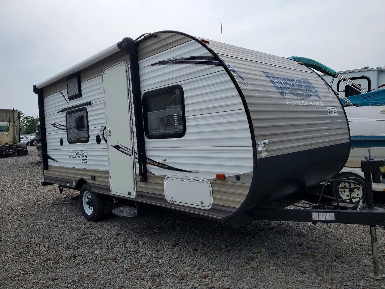 2018 FOREST RIVER WILDWOOD TRAVEL TRAI 4X4TWDU13JY090151