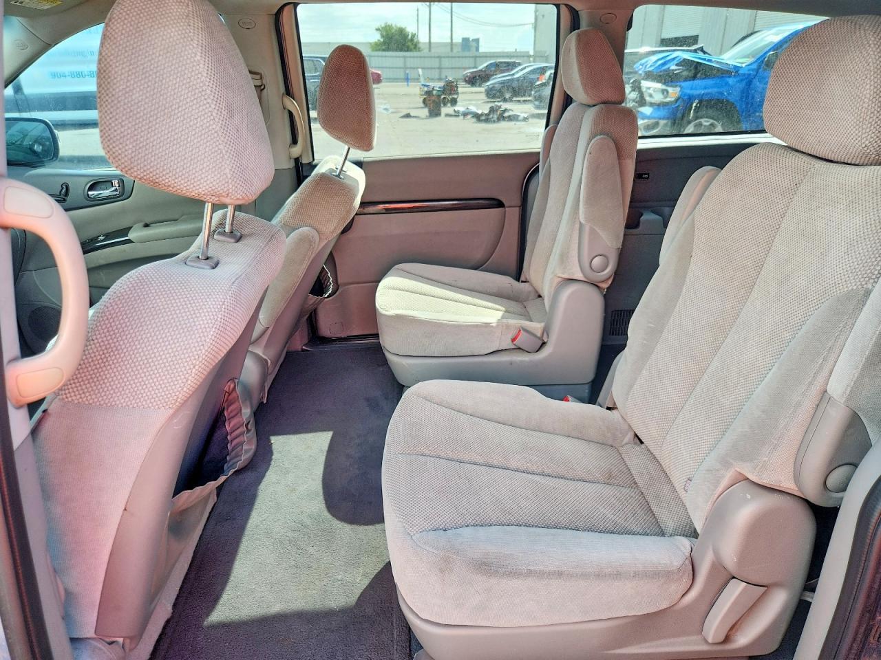 KNDMH4C71C6497507 2012 KIA SEDONA photo no. 11