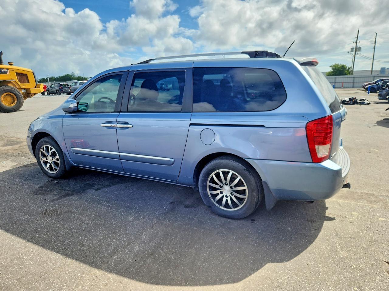 KNDMH4C71C6497507 2012 KIA SEDONA photo no. 2