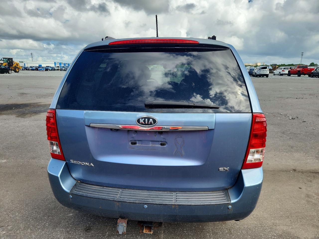 KNDMH4C71C6497507 2012 KIA SEDONA photo no. 6