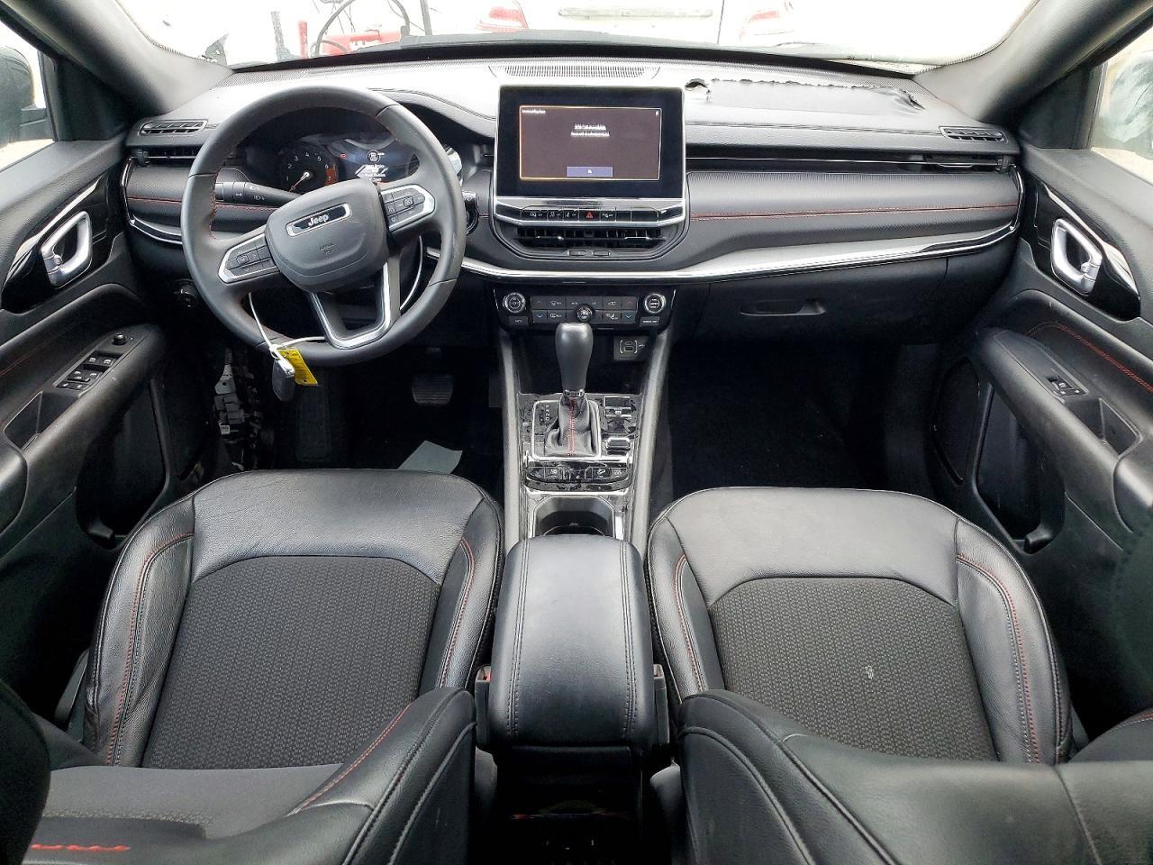 2025 JEEP COMPASS TRAILHAWK — Фото 8 из 13