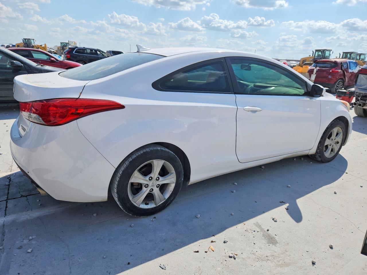 KMHDH6AE4DU014386 2013 HYUNDAI ELANTRA COUPE photo no. 3