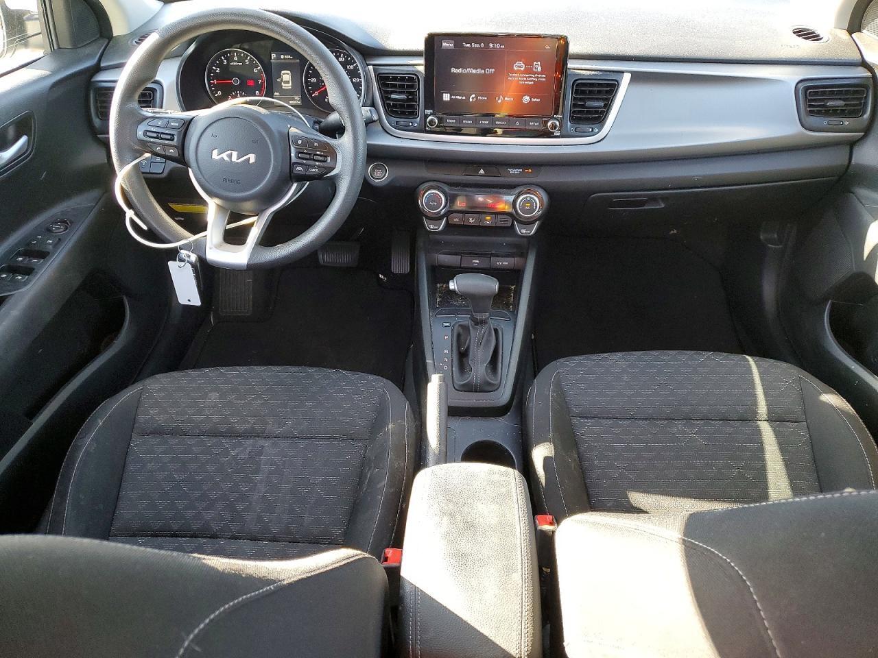 3KPA24AD0NE458112 2022 KIA RIO photo no. 8