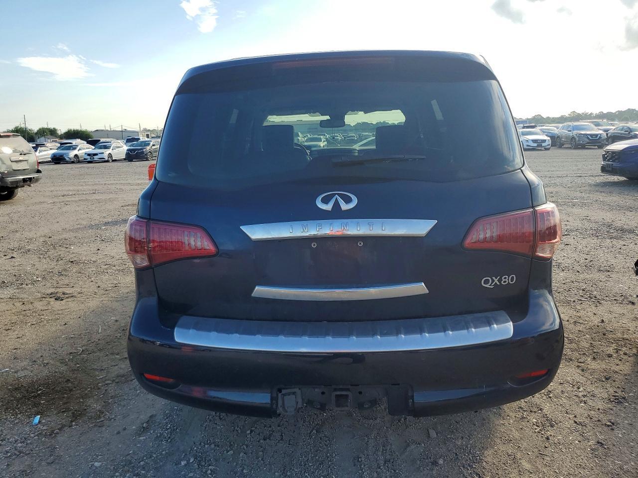 2015 INFINITI QX80 BASE — Фото 6 из 12
