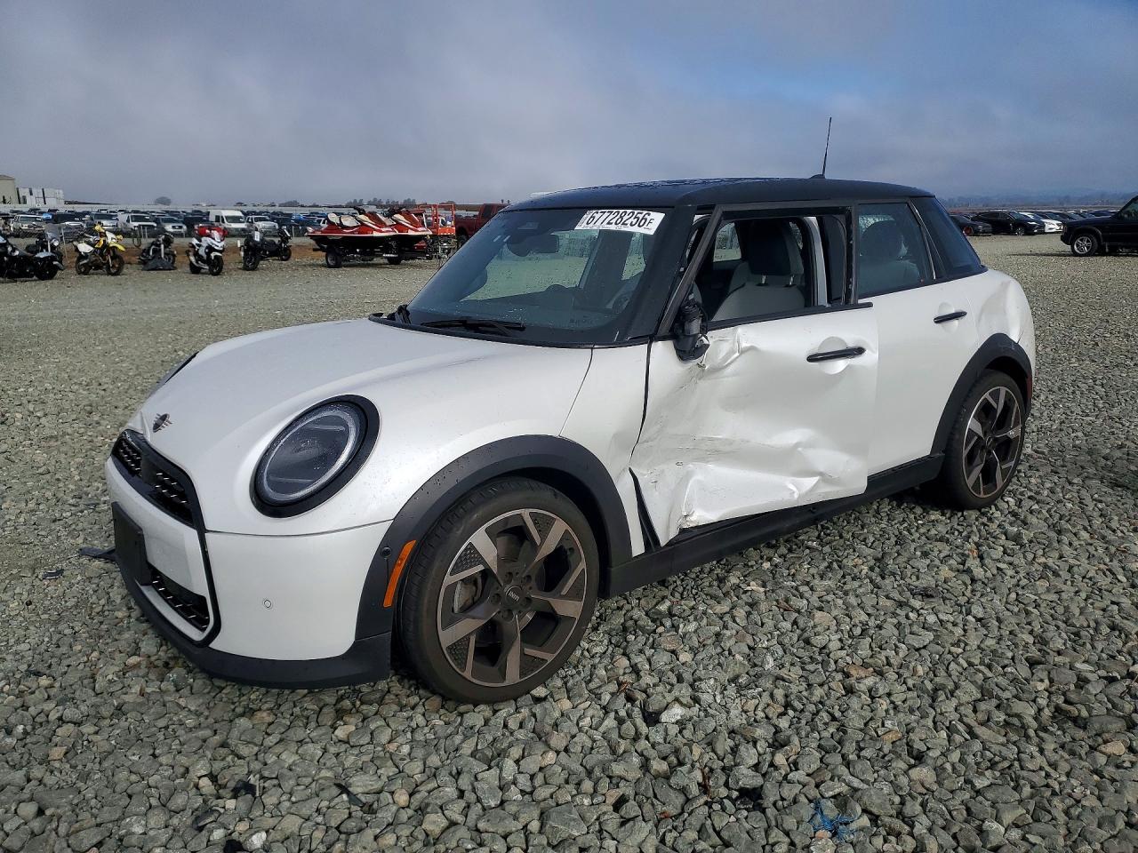 2025 MINI COOPER WMW43GD08S2X39505