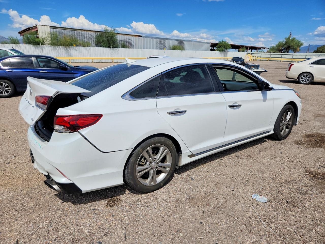 2018 HYUNDAI SONATA SPORT+ — Фото 3 из 13