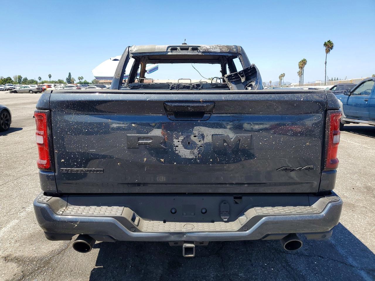 2025 RAM 1500 BIG HORN — Фото 6 из 12