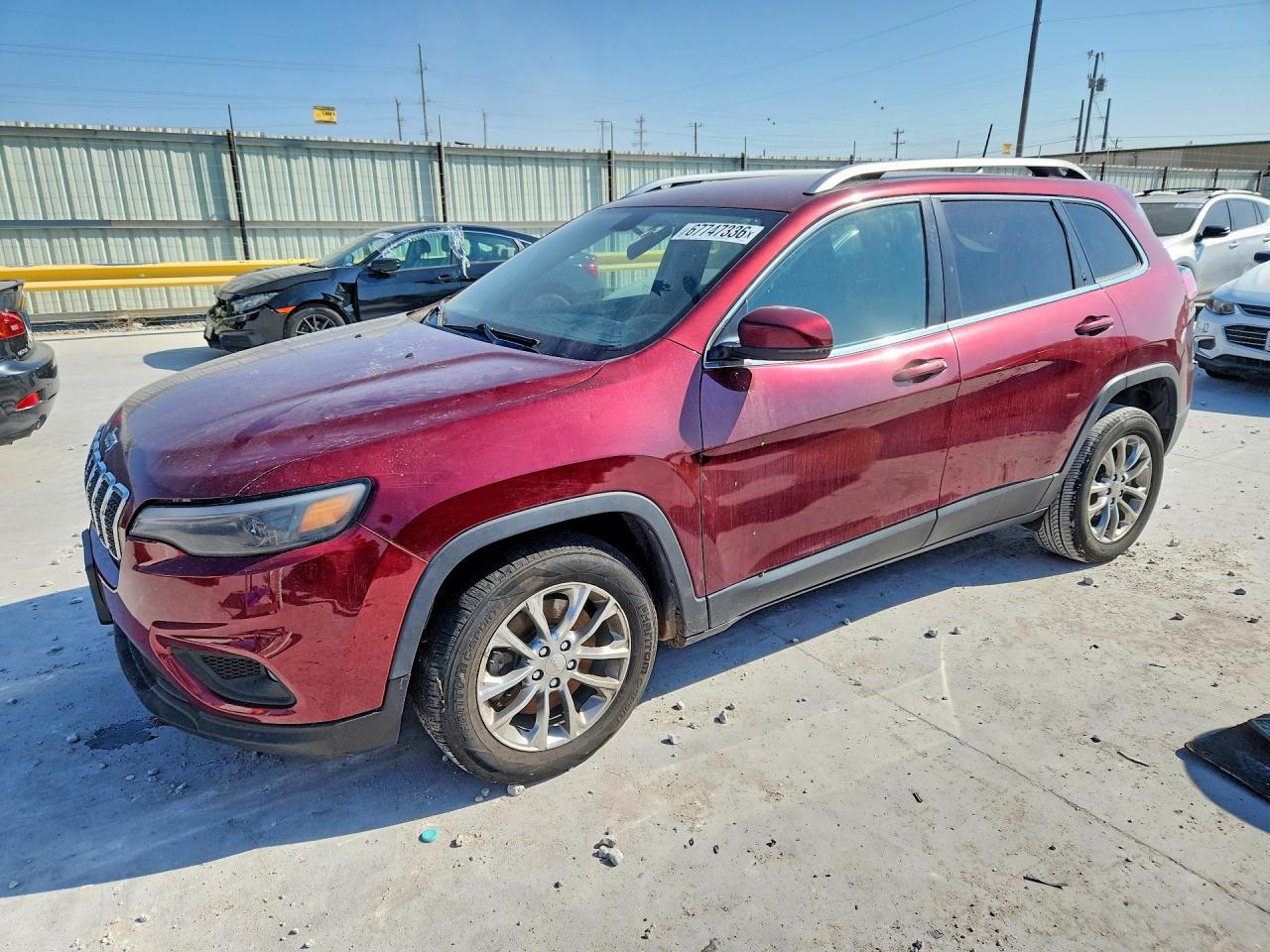 2019 JEEP CHEROKEE 1C4PJLLB4KD301537
