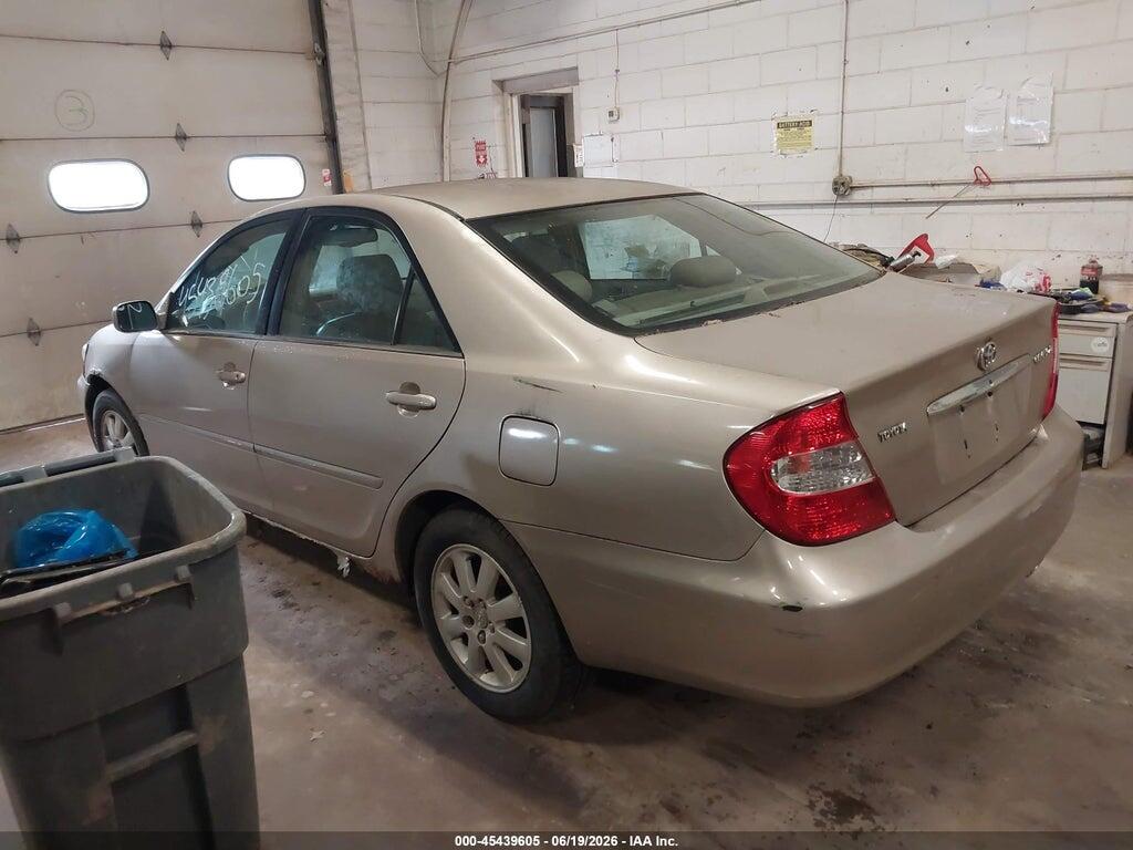 4T1BF30KX3U061701 2003 TOYOTA CAMRY photo no. 3