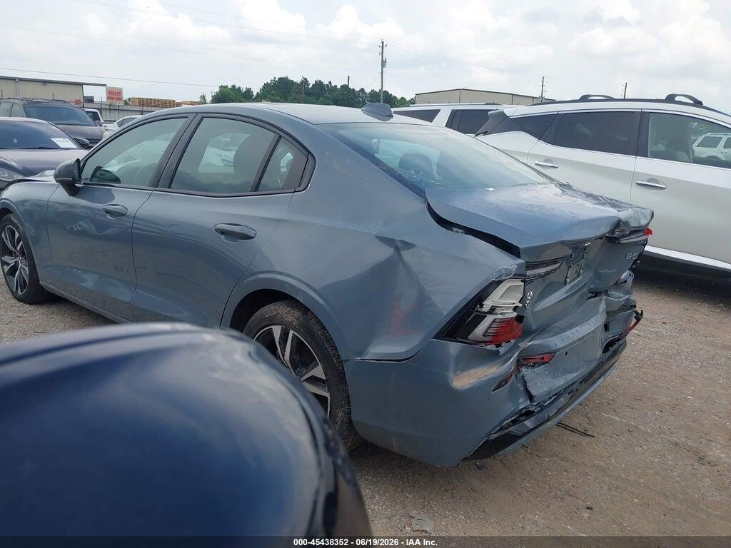 7JRL12FK9RG323001 2024 VOLVO S60 photo no. 3