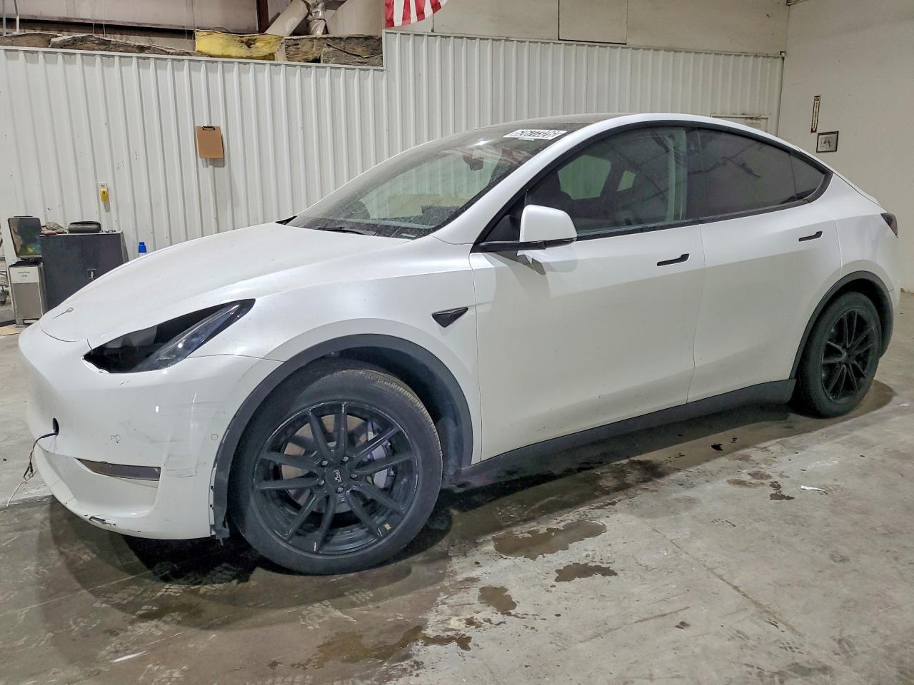 2022 TESLA MODEL Y 7SAYGDEE4NA013028