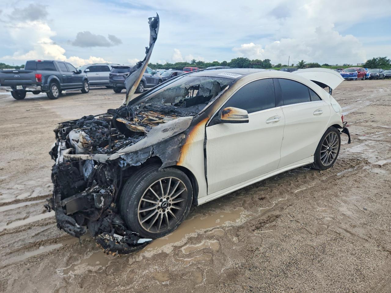 2016 MERCEDES-BENZ CLA WDDSJ4GB9GN309036