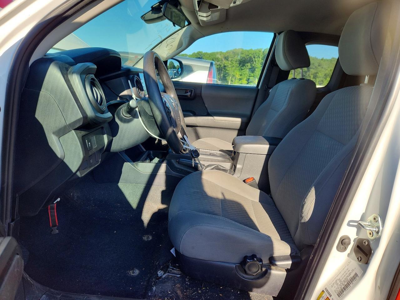 2021 TOYOTA TACOMA SR — Фото 7 из 12