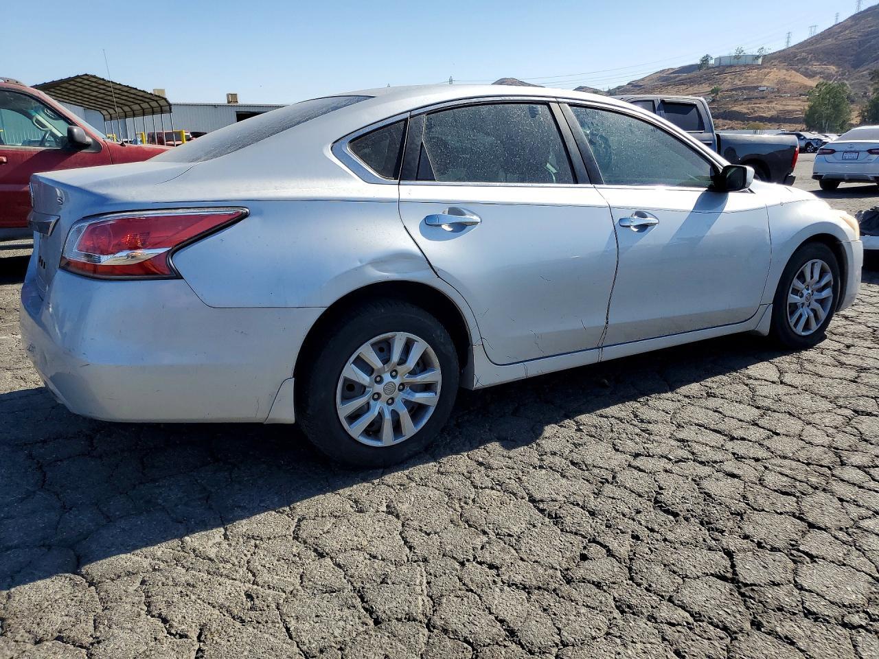 2015 NISSAN ALTIMA 2.5 S — Фото 3 из 12