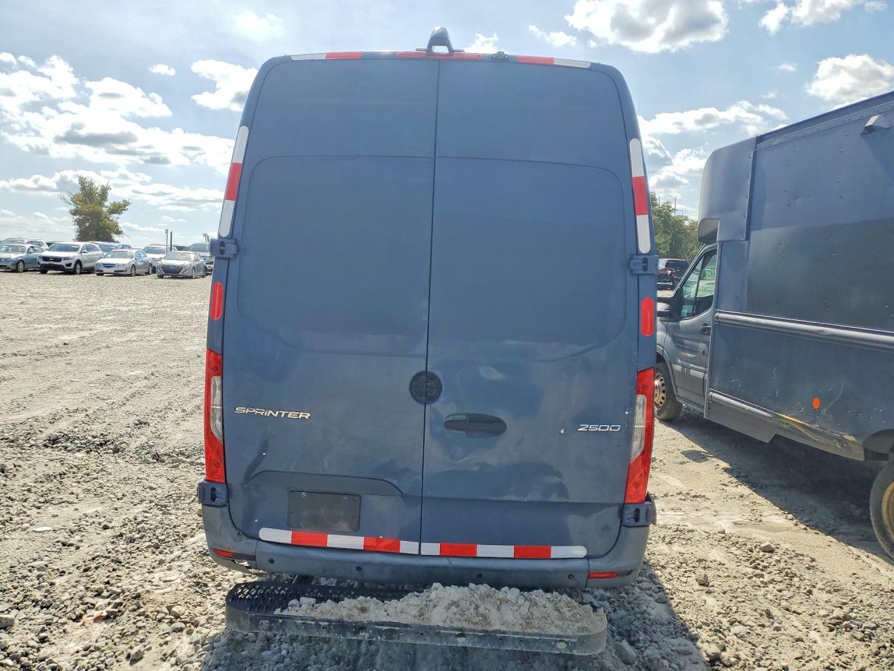 2019 MERCEDES-BENZ SPRINTER 2500/3500 DELIVERY VAN — Фото 6 из 13