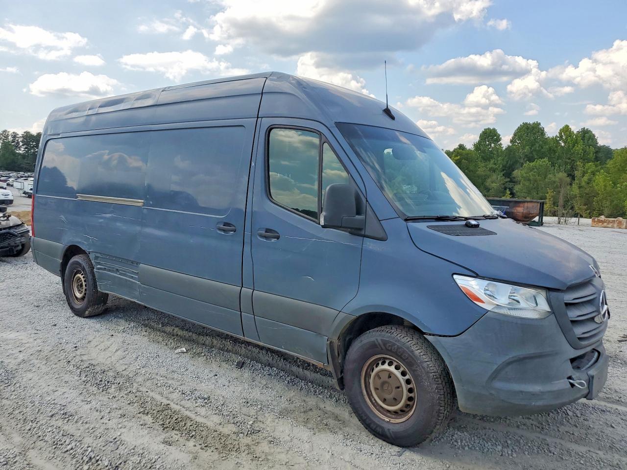 2019 MERCEDES-BENZ SPRINTER 2500/3500 DELIVERY VAN — Фото 4 из 13