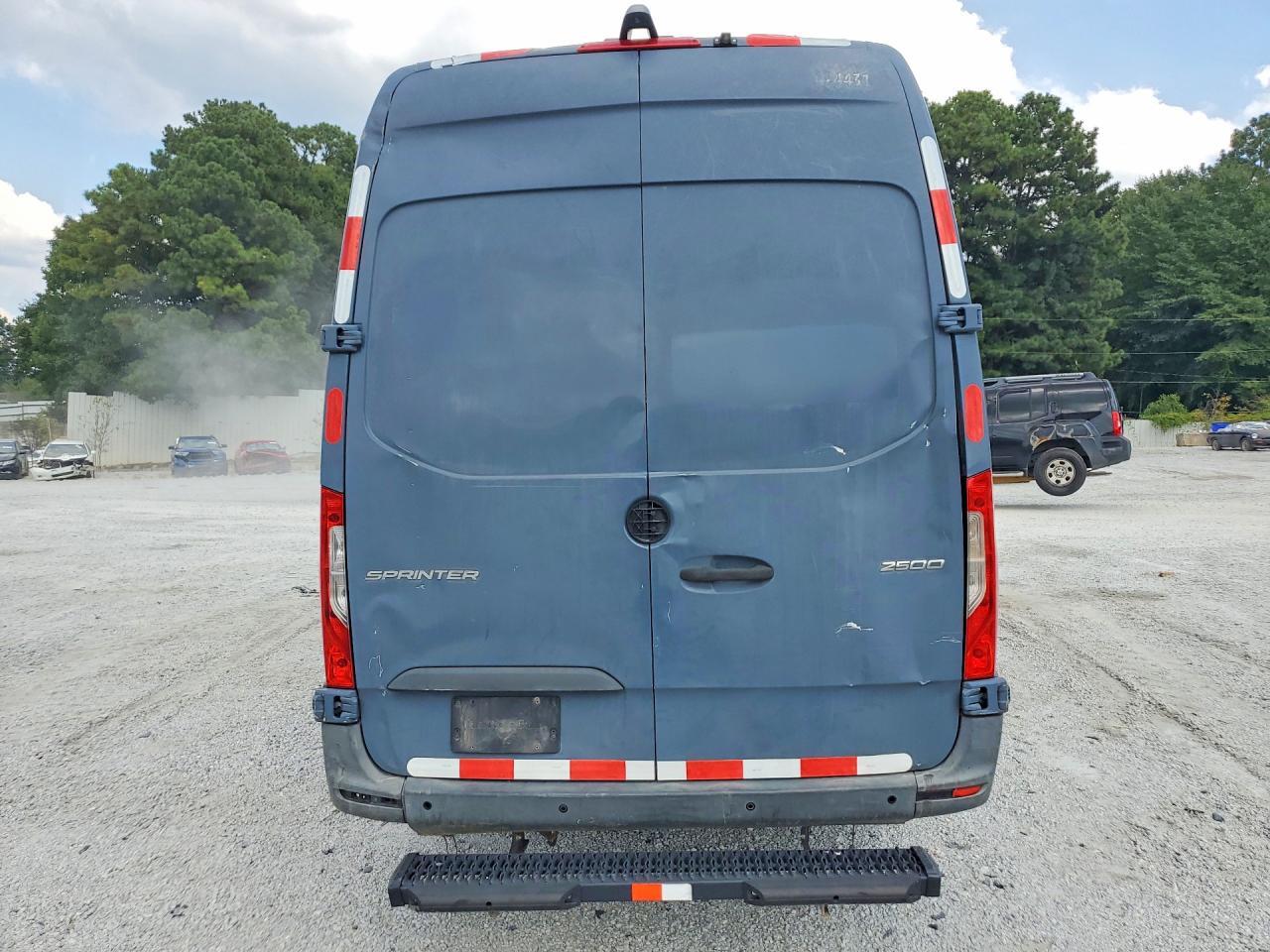 2019 MERCEDES-BENZ SPRINTER 2500/3500 DELIVERY VAN — Фото 6 из 13