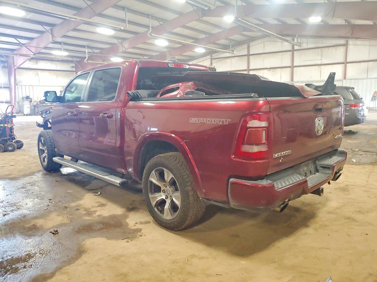 1C6SRFJT7LN196043 2020 RAM 1500 photo no. 2