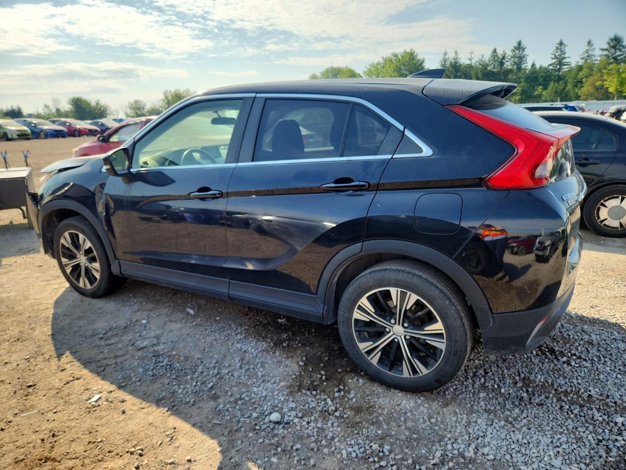 JA4AT3AA3KZ600718 2019 MITSUBISHI ECLIPSE CROSS photo no. 2