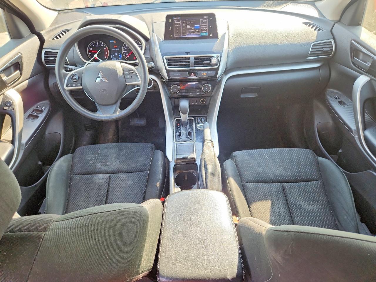 JA4AT3AA3KZ600718 2019 MITSUBISHI ECLIPSE CROSS photo no. 8