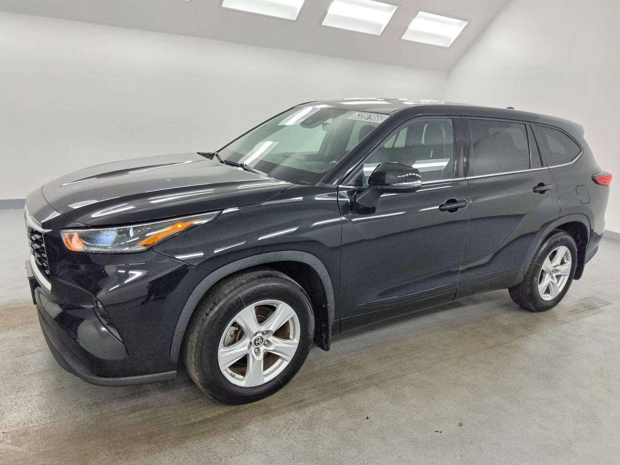 2021 TOYOTA HIGHLANDER 5TDBZRBH8MS525591