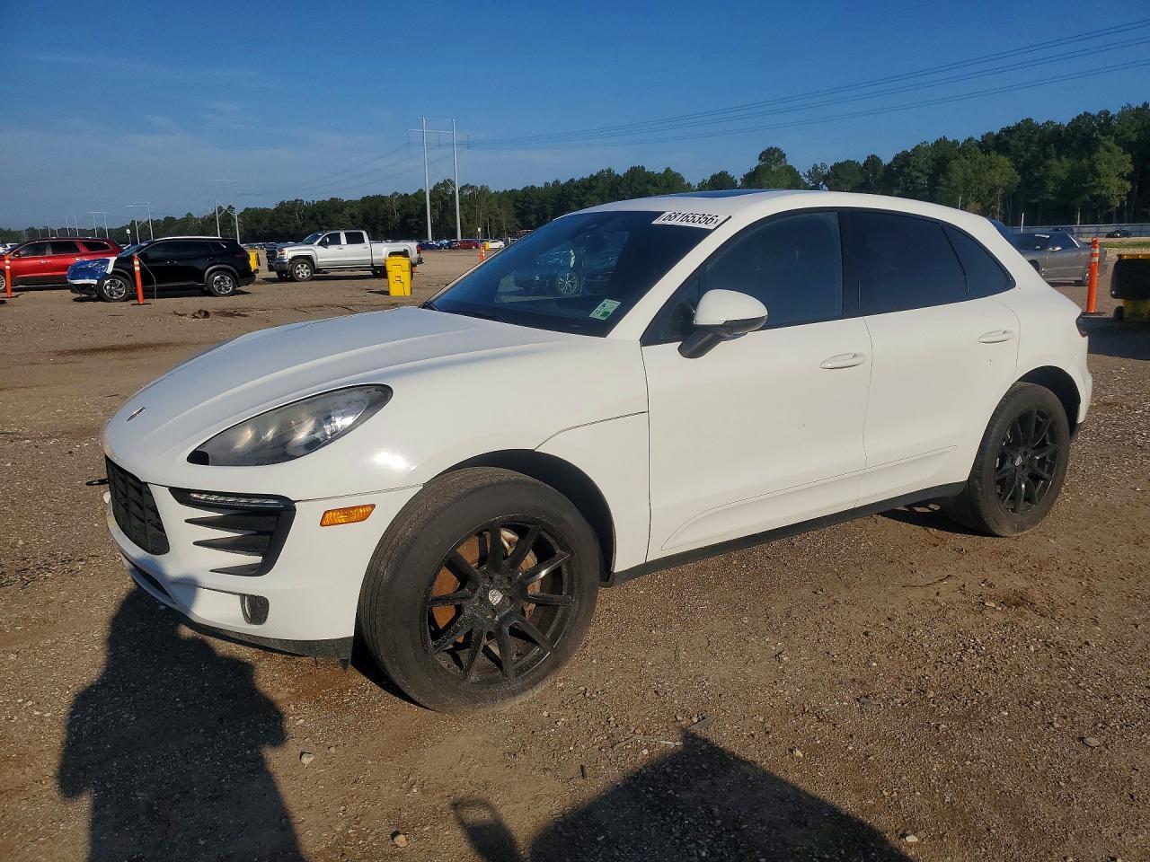 2015 PORSCHE MACAN WP1AB2A50FLB59112
