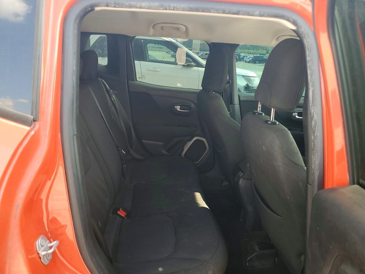 2017 JEEP RENEGADE LATITUDE — Фото 11 из 13