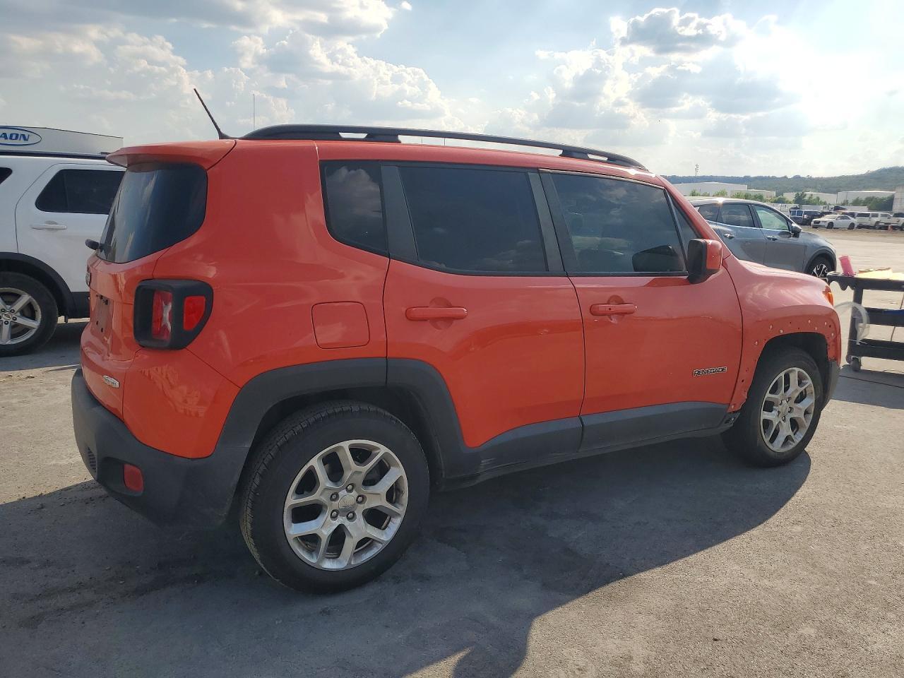 2017 JEEP RENEGADE LATITUDE — Фото 3 из 13