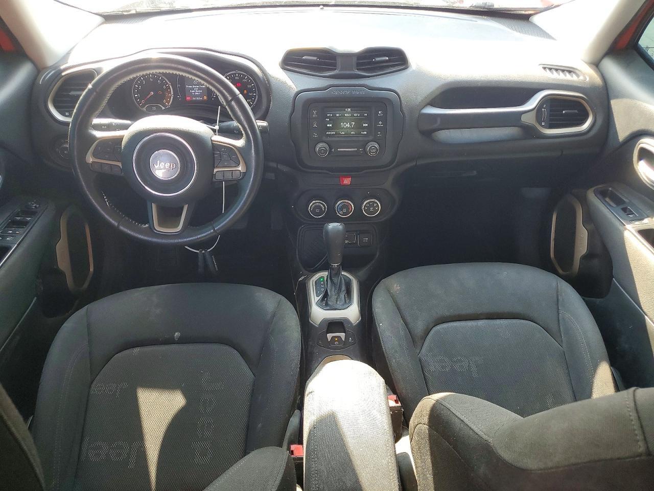 2017 JEEP RENEGADE LATITUDE — Фото 8 из 13
