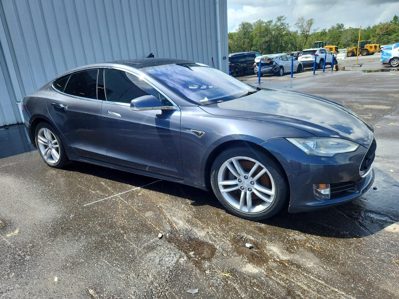 5YJSA1H19FF082832 2015 TESLA MODEL S photo no. 4