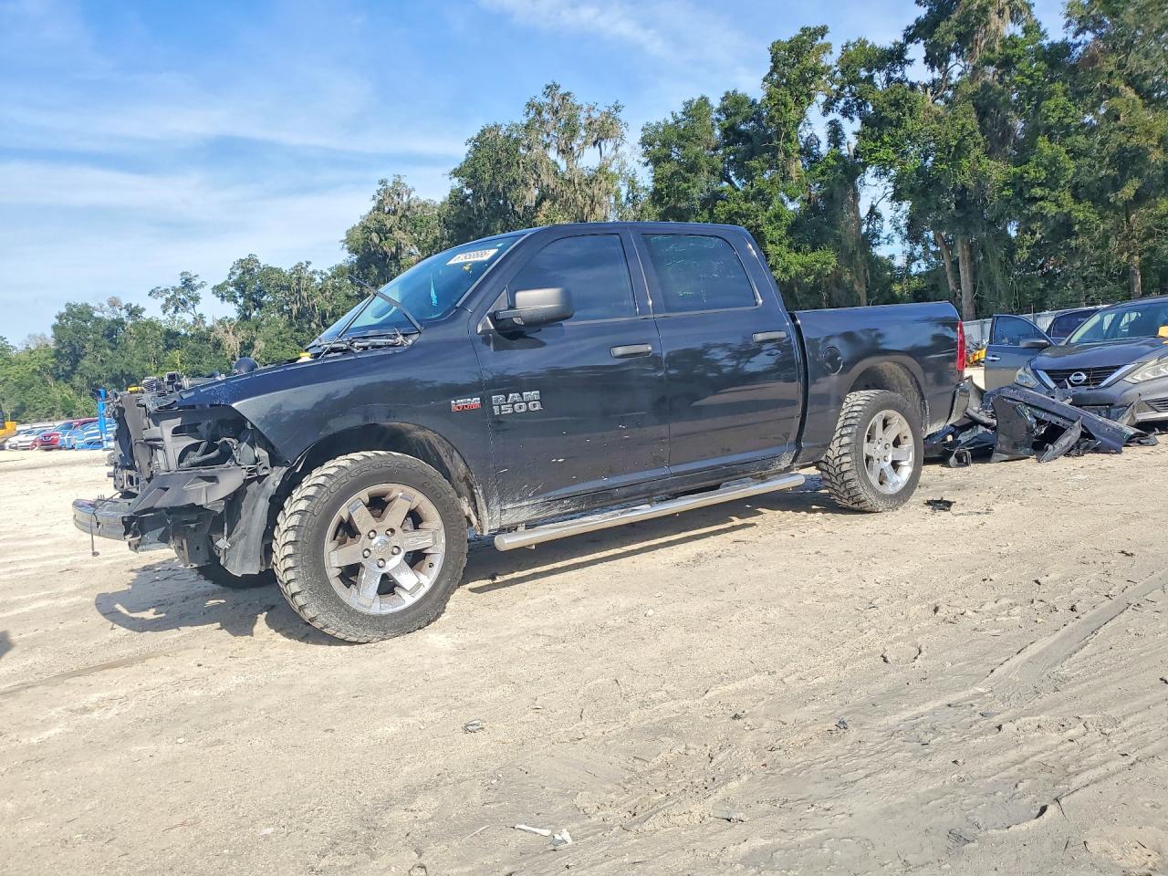 2016 RAM 1500 1C6RR6KT8GS183547