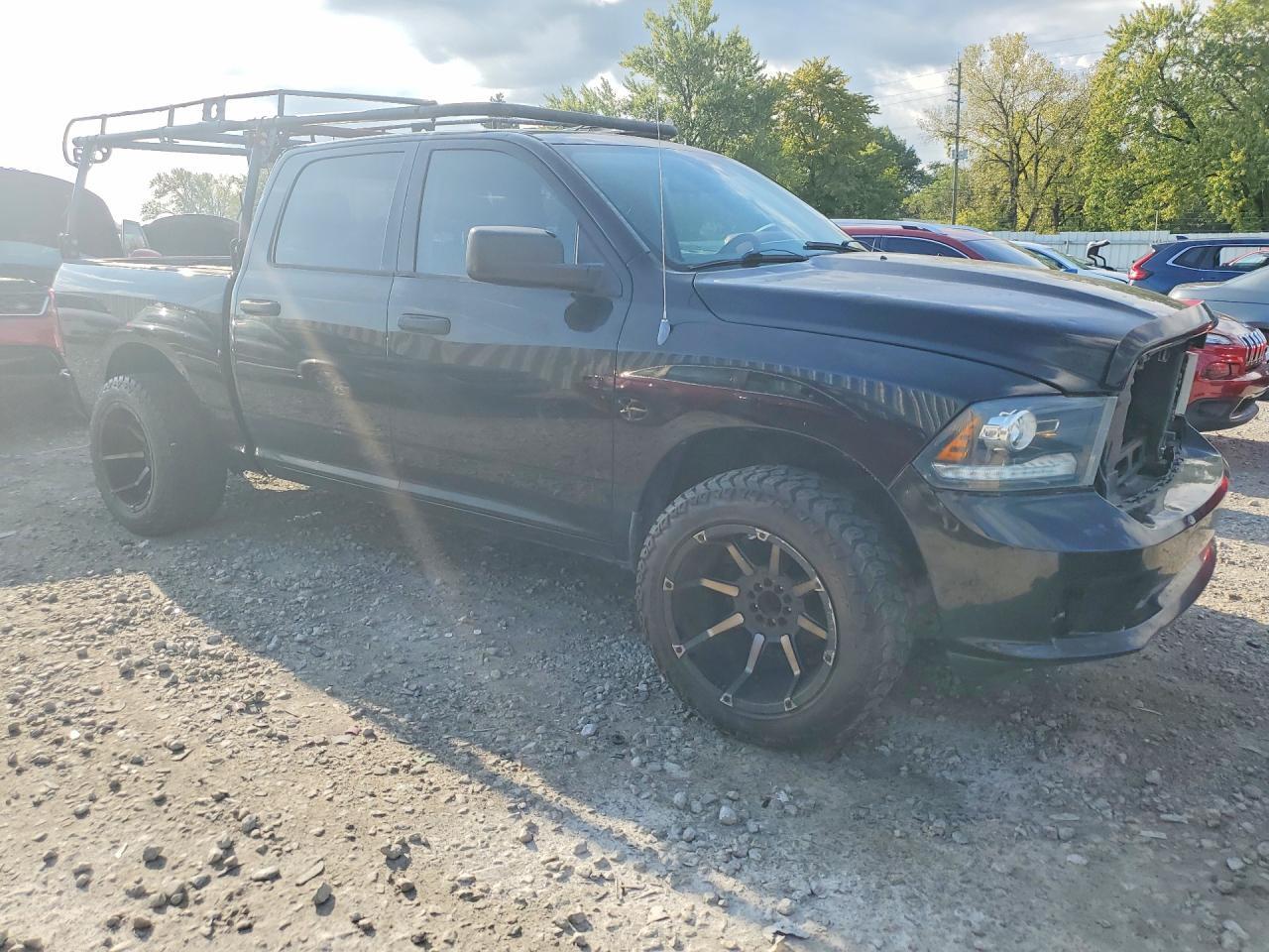 2014 RAM 1500 ST — Фото 4 из 12