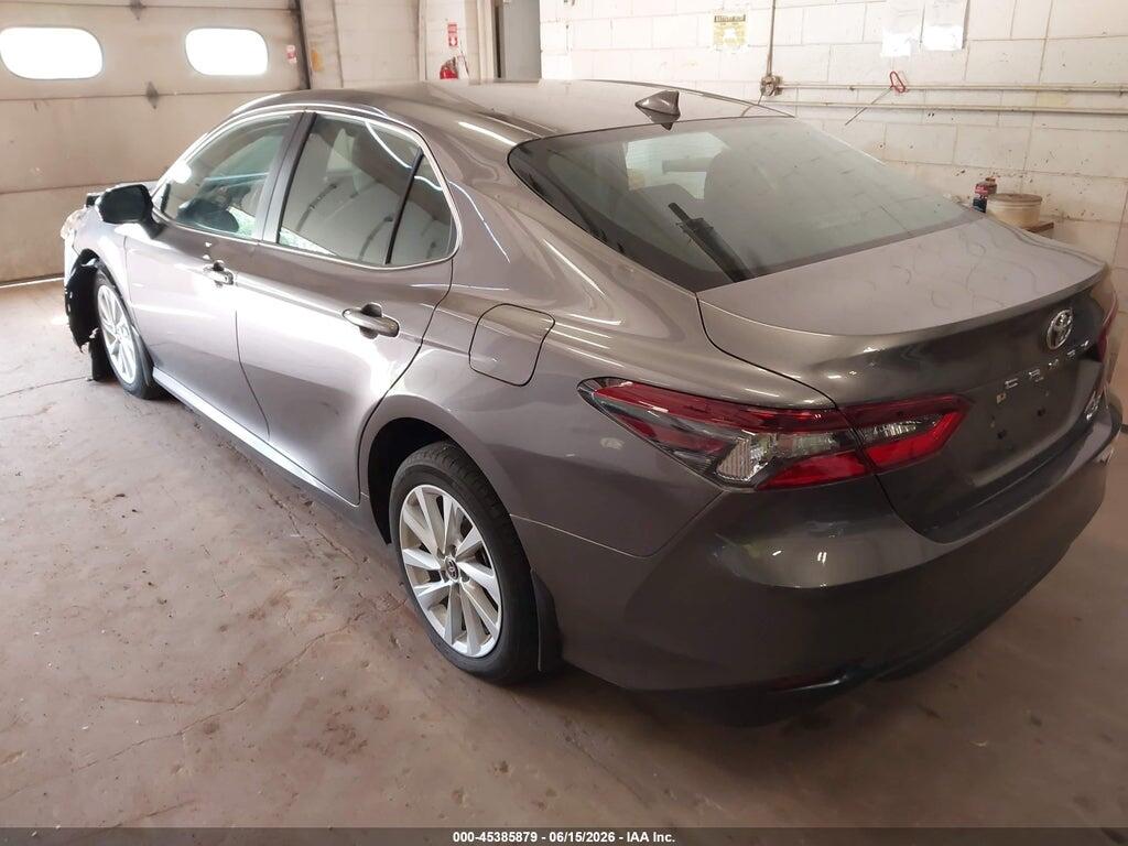 4T1C11BK3NU066925 2022 TOYOTA CAMRY photo no. 3