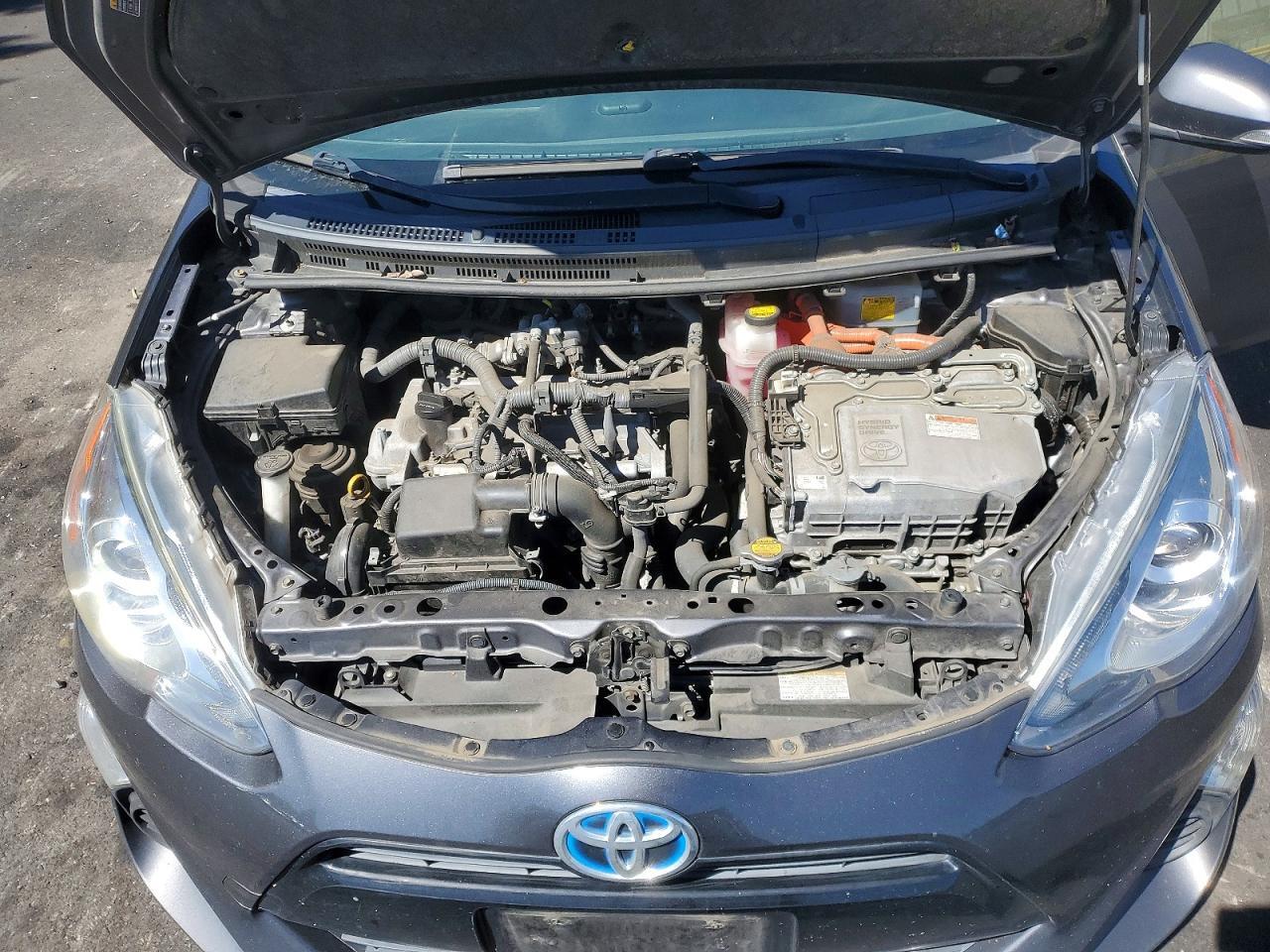 JTDKDTB3XF1104360 2015 TOYOTA PRIUS C photo no. 11