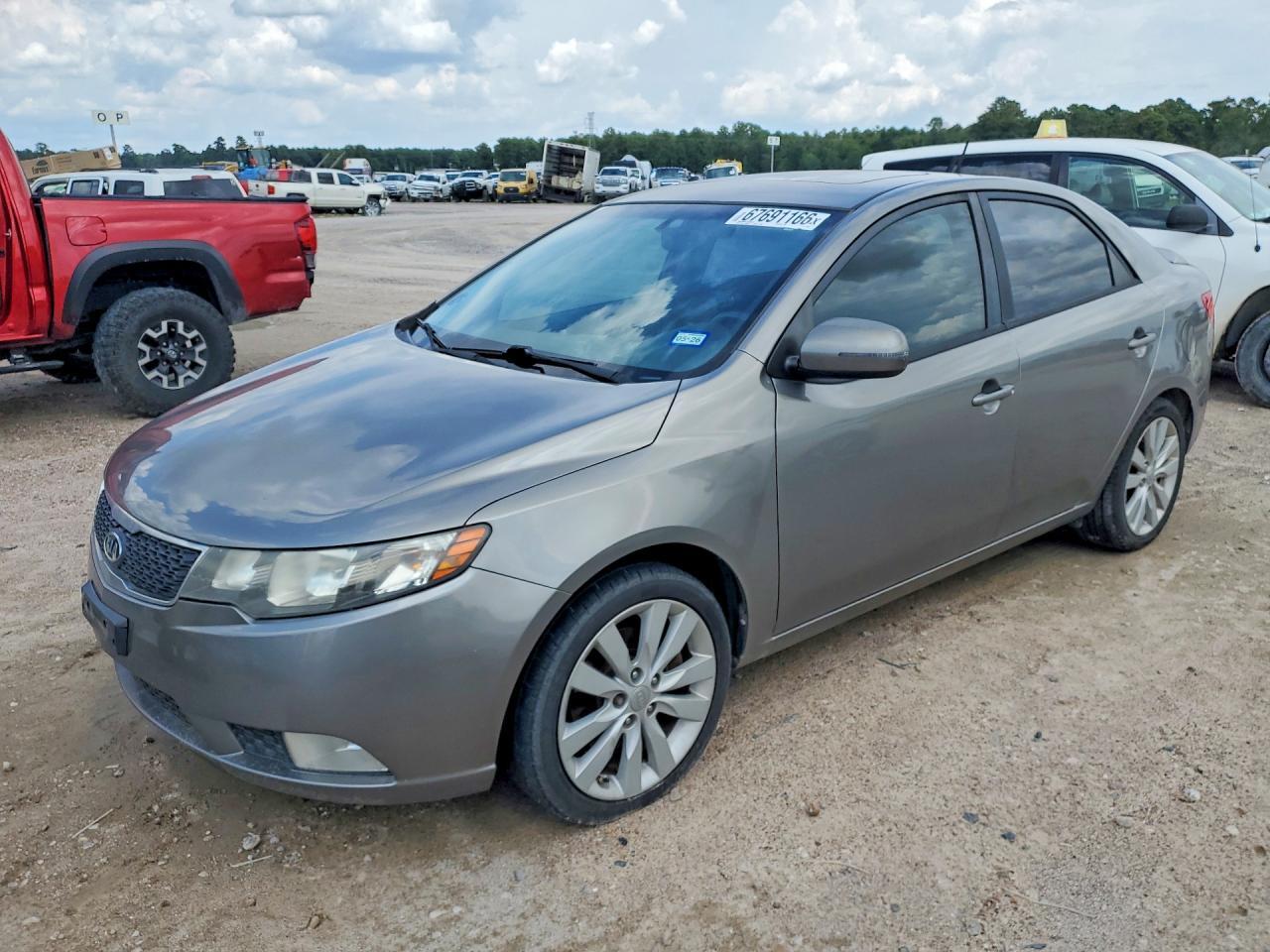 2011 KIA FORTE KNAFW4A36B5317213