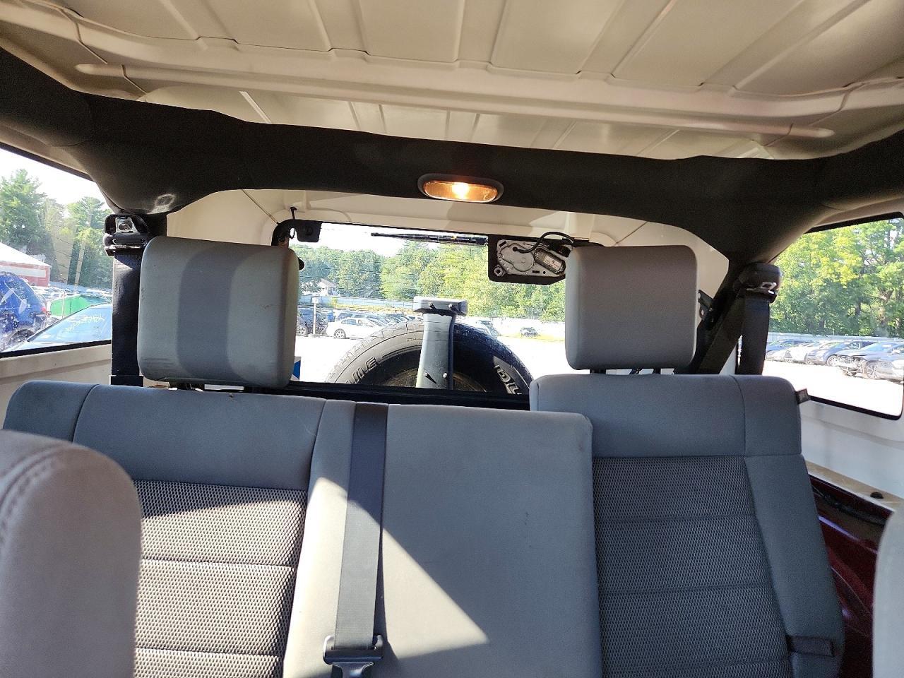 2009 JEEP WRANGLER UNLIMITED SAHARA — Фото 10 из 13
