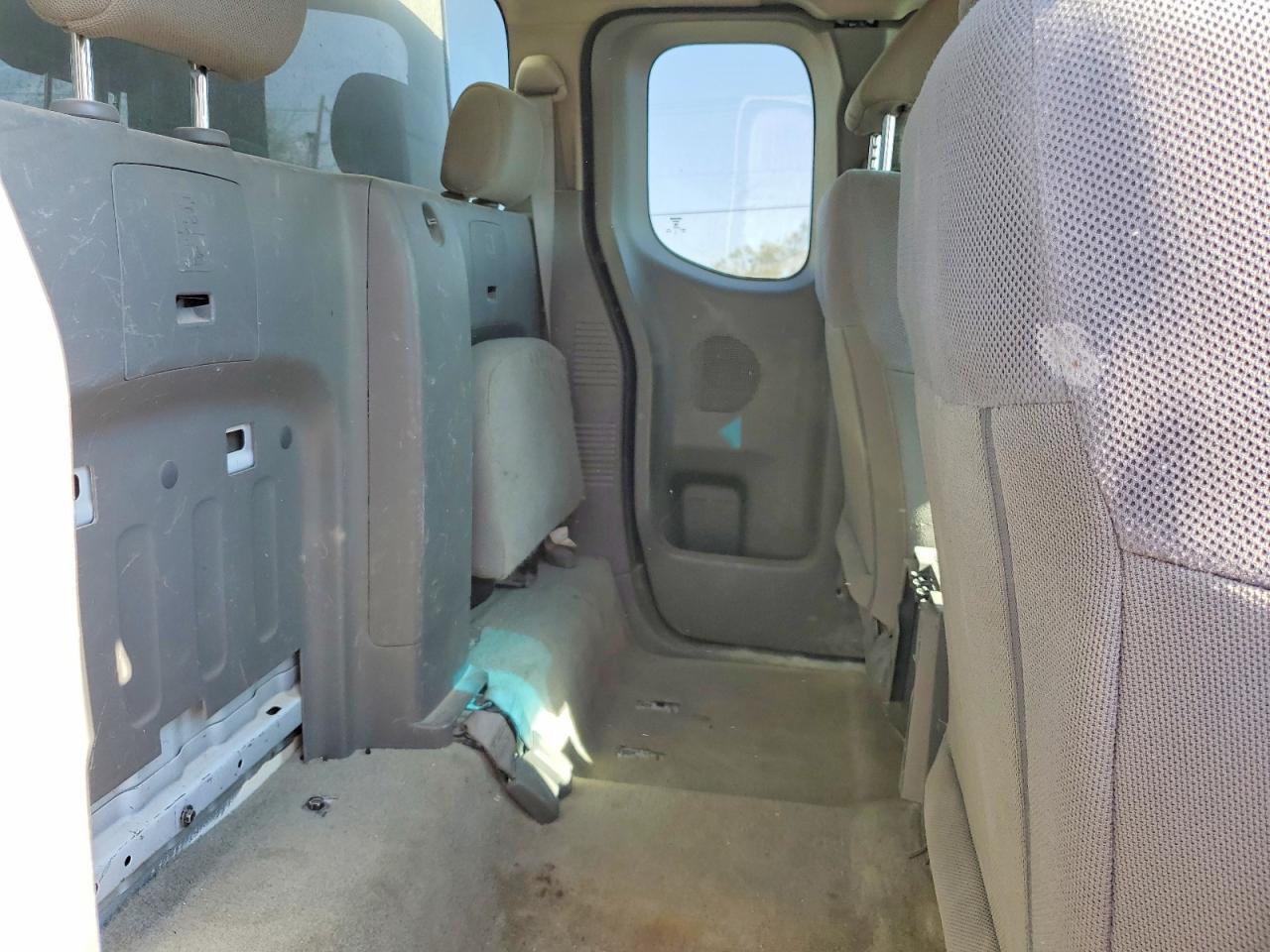 2017 NISSAN FRONTIER S — Фото 10 из 12