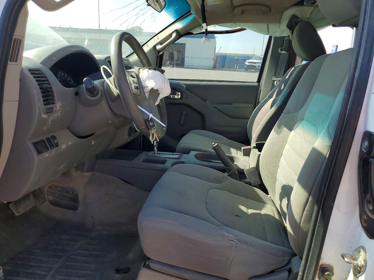 2017 NISSAN FRONTIER S — Фото 7 из 12