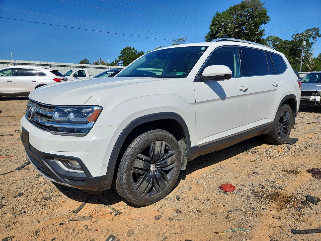 2018 VOLKSWAGEN ATLAS 1V2NR2CA0JC575581
