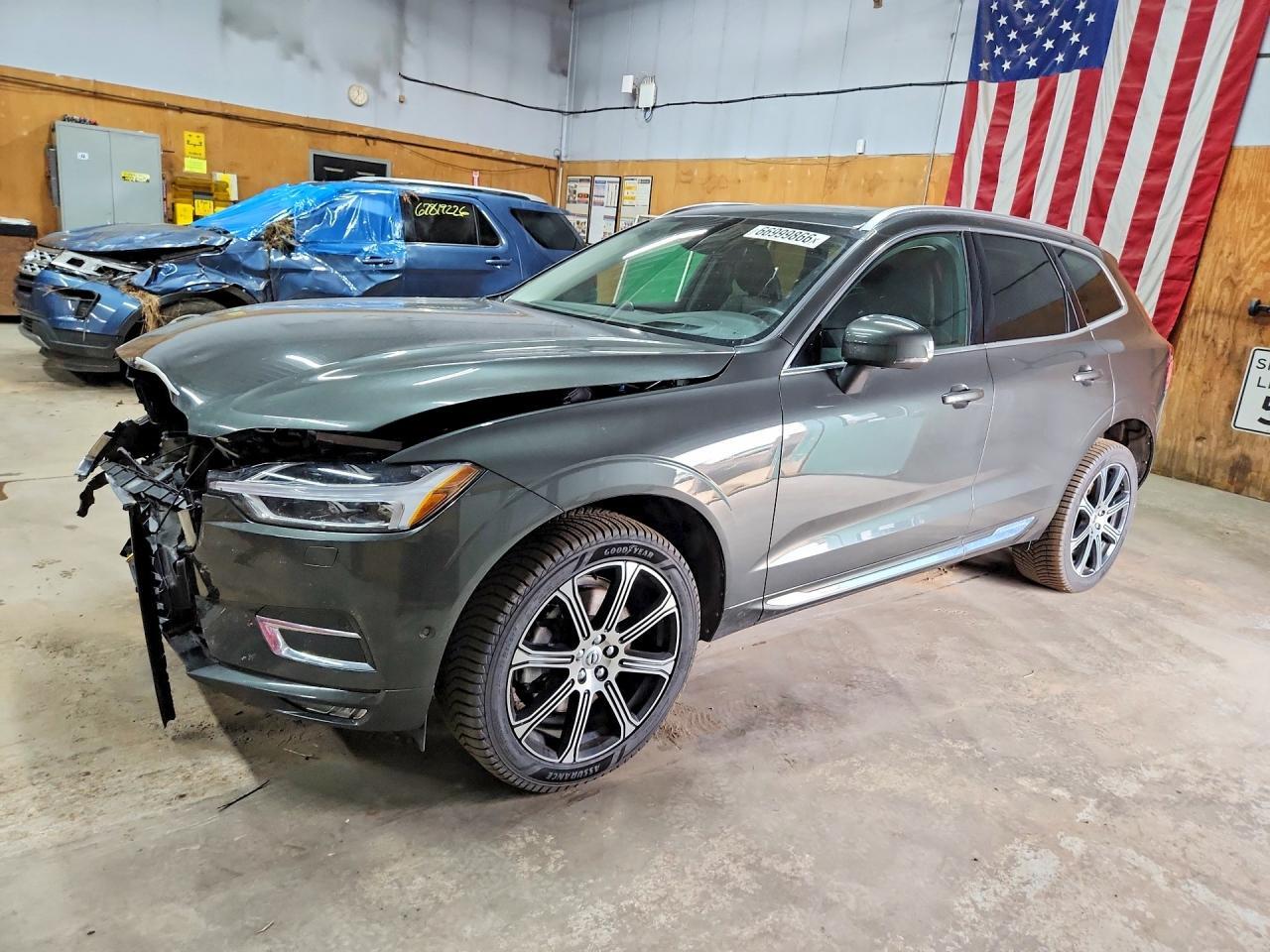 2018 VOLVO XC60 LYVA22RL1JB121812