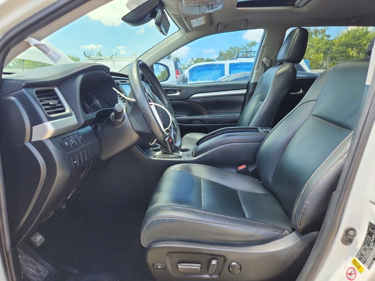 5TDKZRFH8KS339766 2019 TOYOTA HIGHLANDER photo no. 7