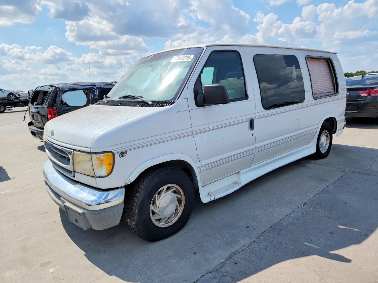 1FDRE14W2YHC07270 2000 FORD ECONOLINE photo no. 1