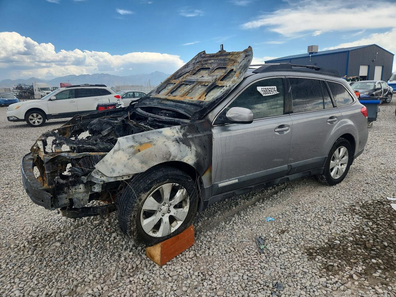 2011 SUBARU OUTBACK 4S4BRBKC7B3348859