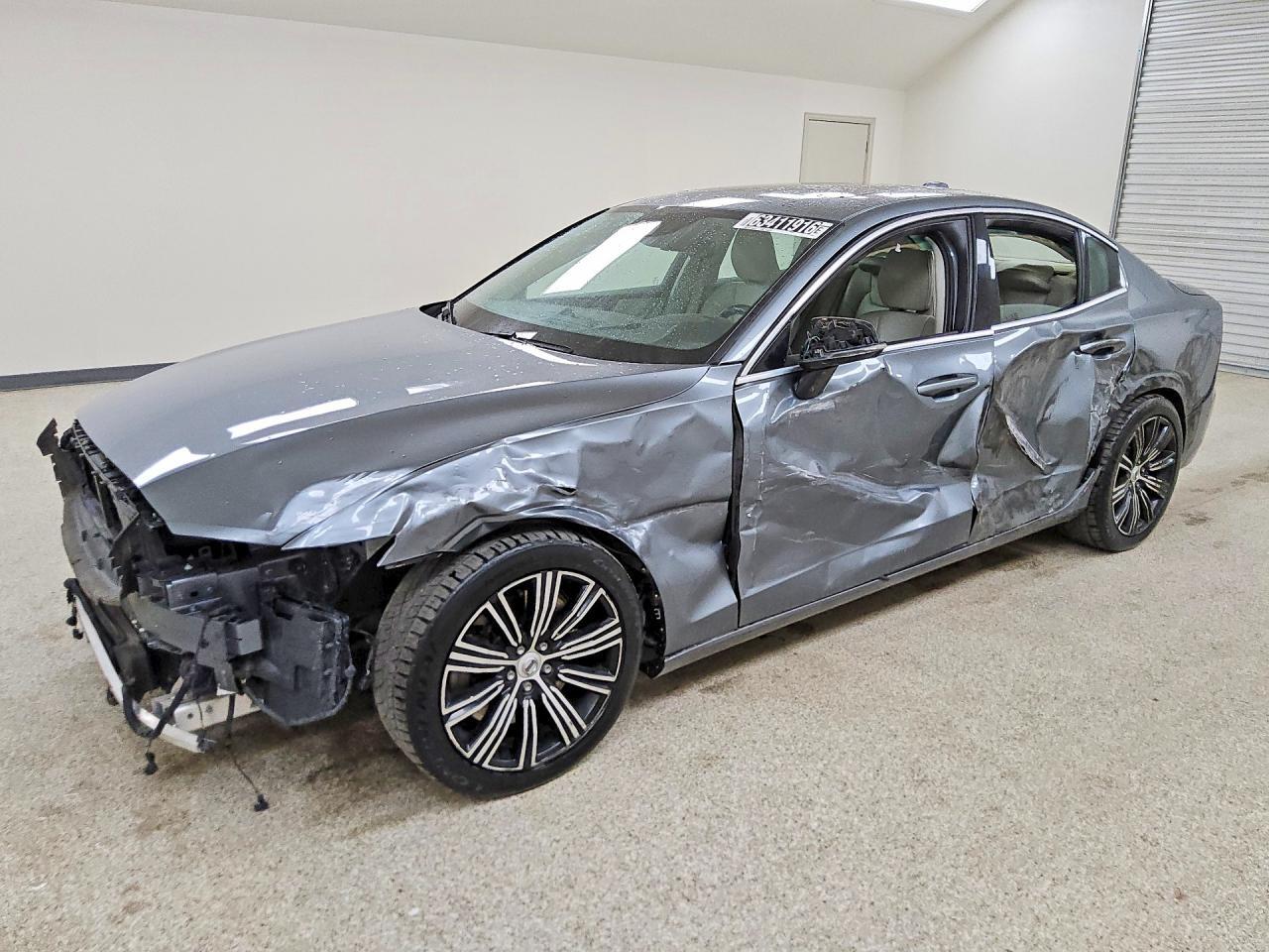 2019 VOLVO S60 7JRA22TL9KG011820