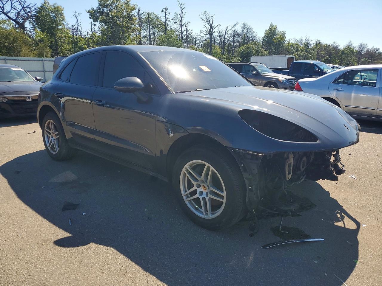 WP1AA2A58HLB09354 2017 PORSCHE MACAN photo no. 4
